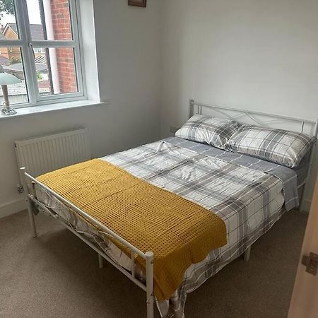 Вилла Immaculate House In Doncaster Cantley  Экстерьер фото